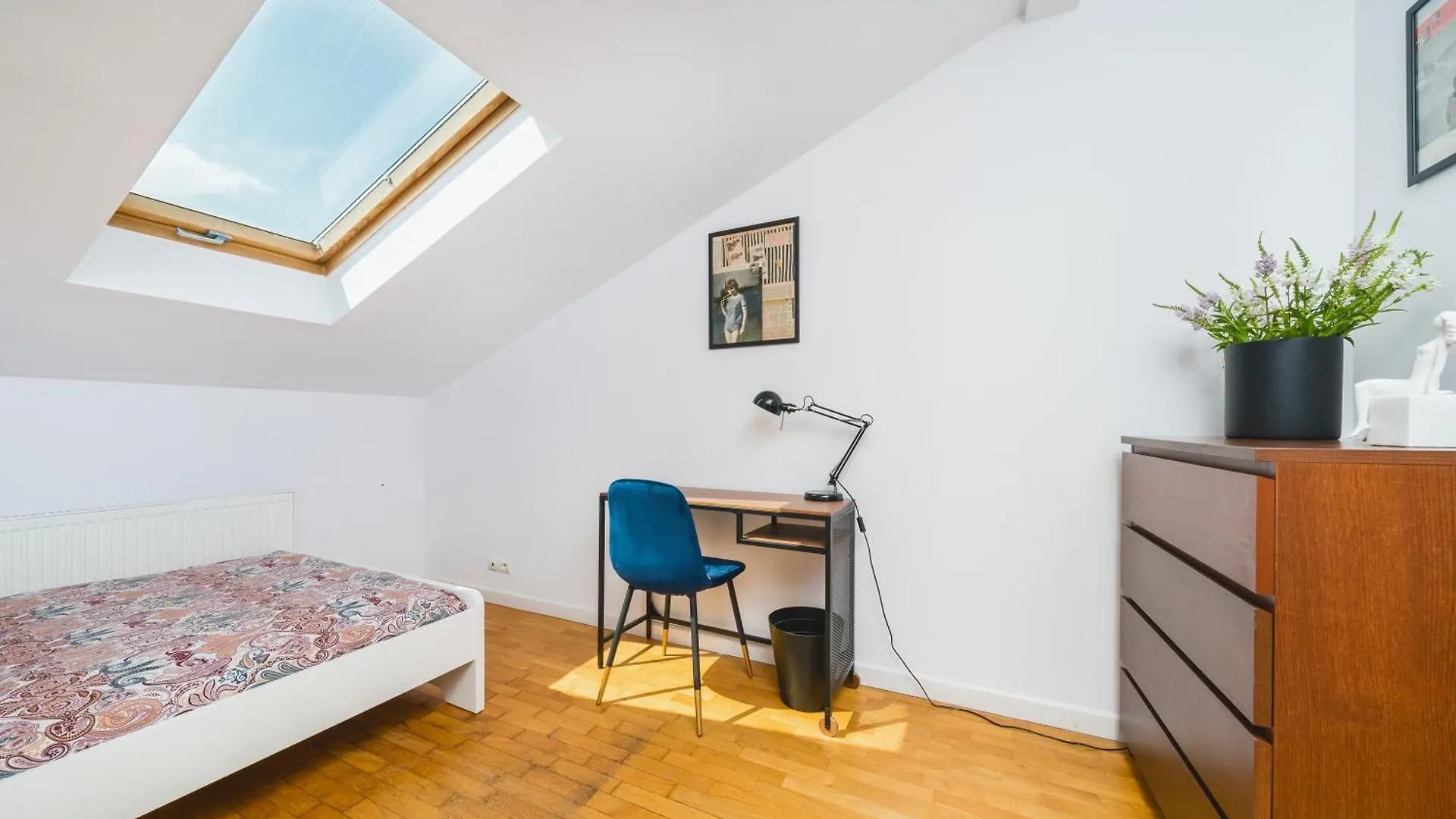 Unique Spacious 3 Bedroom Apartment - Old Town Loft - By Upstairs Krakow