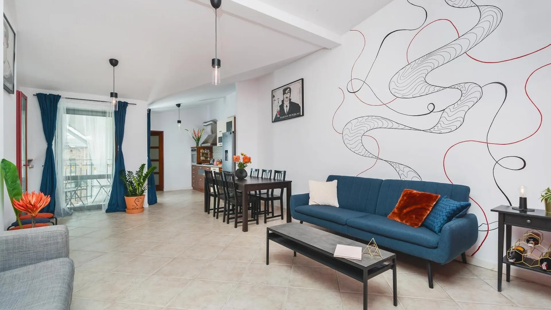 Unique Spacious 3 Bedroom Apartment - Old Town Loft - By Upstairs Krakow 0*,