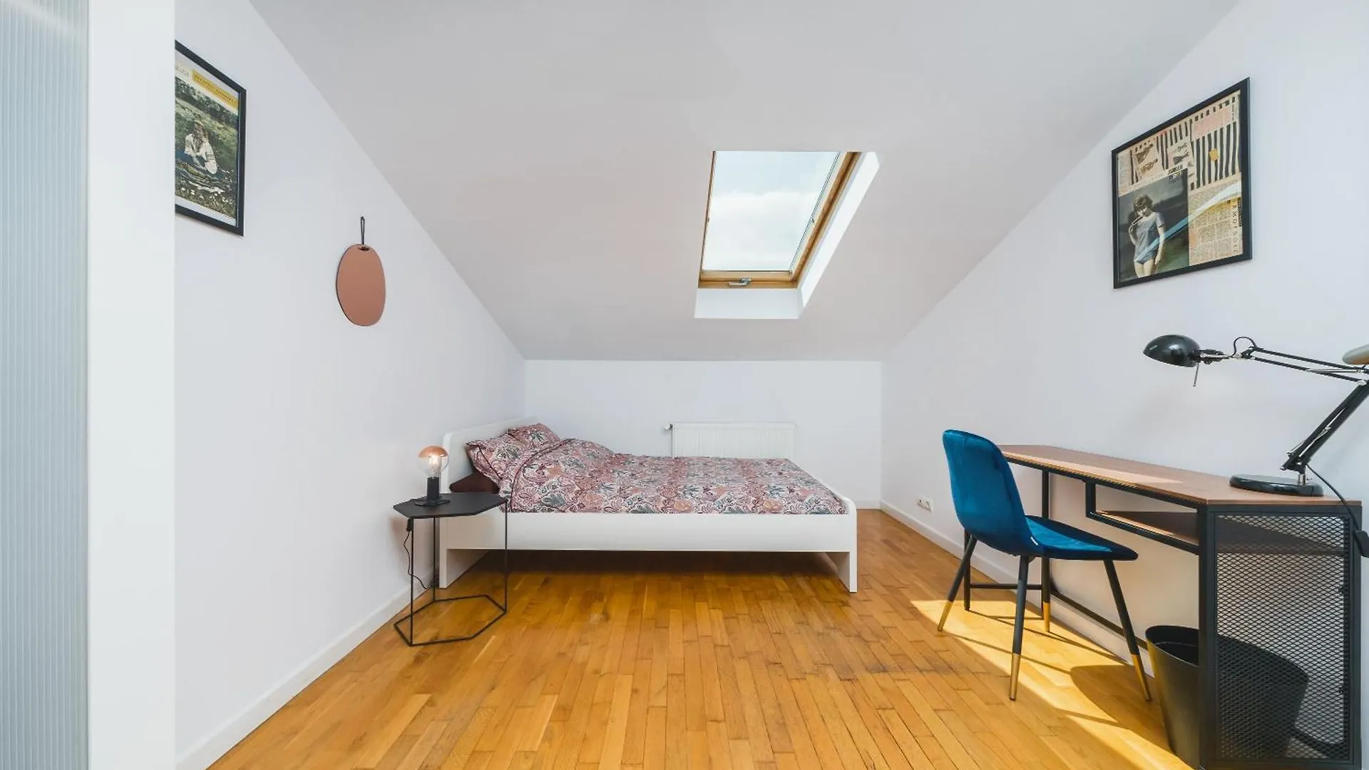 Unique Spacious 3 Bedroom Apartment - Old Town Loft - By Upstairs Krakow